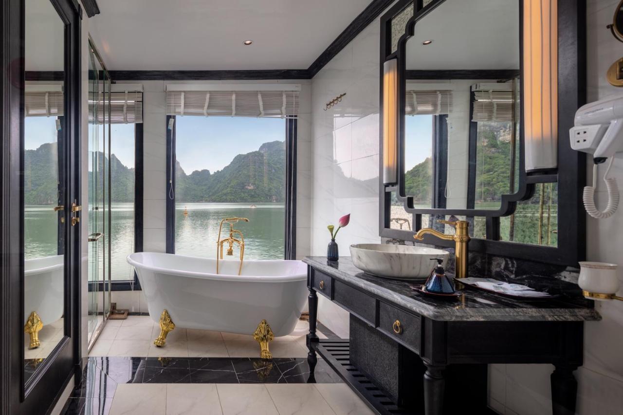 מלון Le Journey Ha Long & Lan Ha Cruises מראה חיצוני תמונה